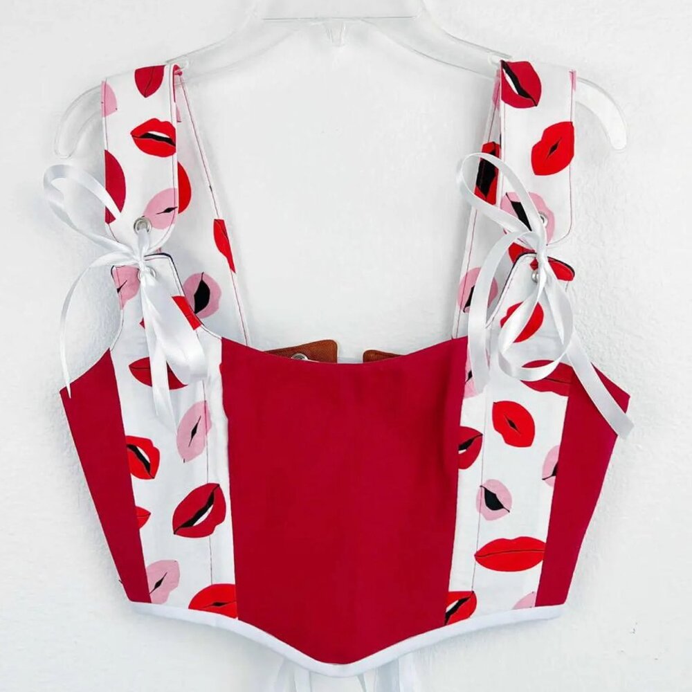 Kiss Print Bustier Crop Top